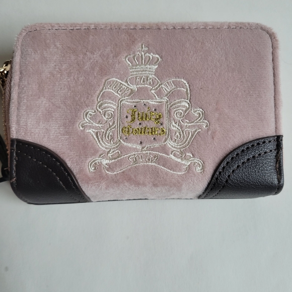 Juicy Couture "Juicy For All" Dusty Blush  Zip Around Wallet - Picture 2 of 11